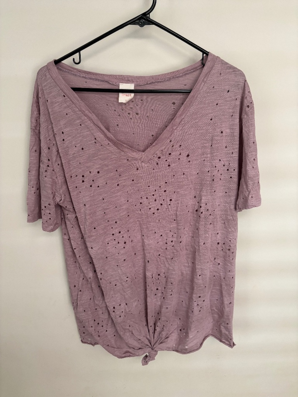 Hummingbird Distressed Shredded V-Neck Tee Size L Mauve Tie Front Boho Top